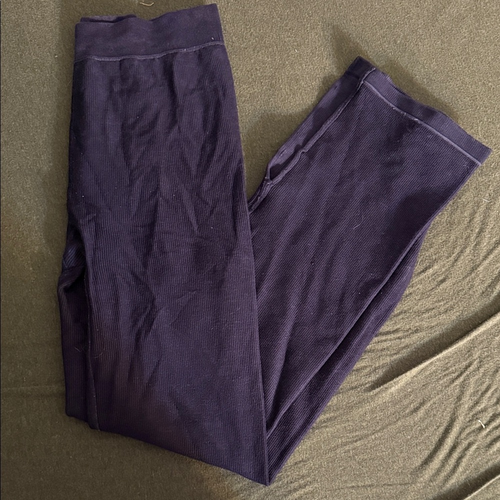 Navy Fabletics Leggings